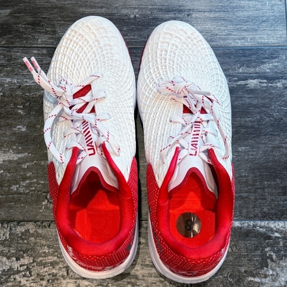 Under Armour UA Glyde 2 MT Metal Softball Cleats White Red Womens Size 9 NEW - Picture 4 of 10